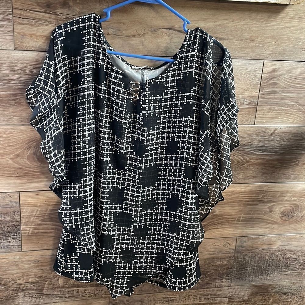 NWT Notations Women’s Black and White Dress Blouse 1X